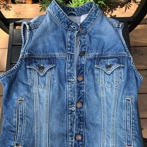 Signature by Levi’s vest